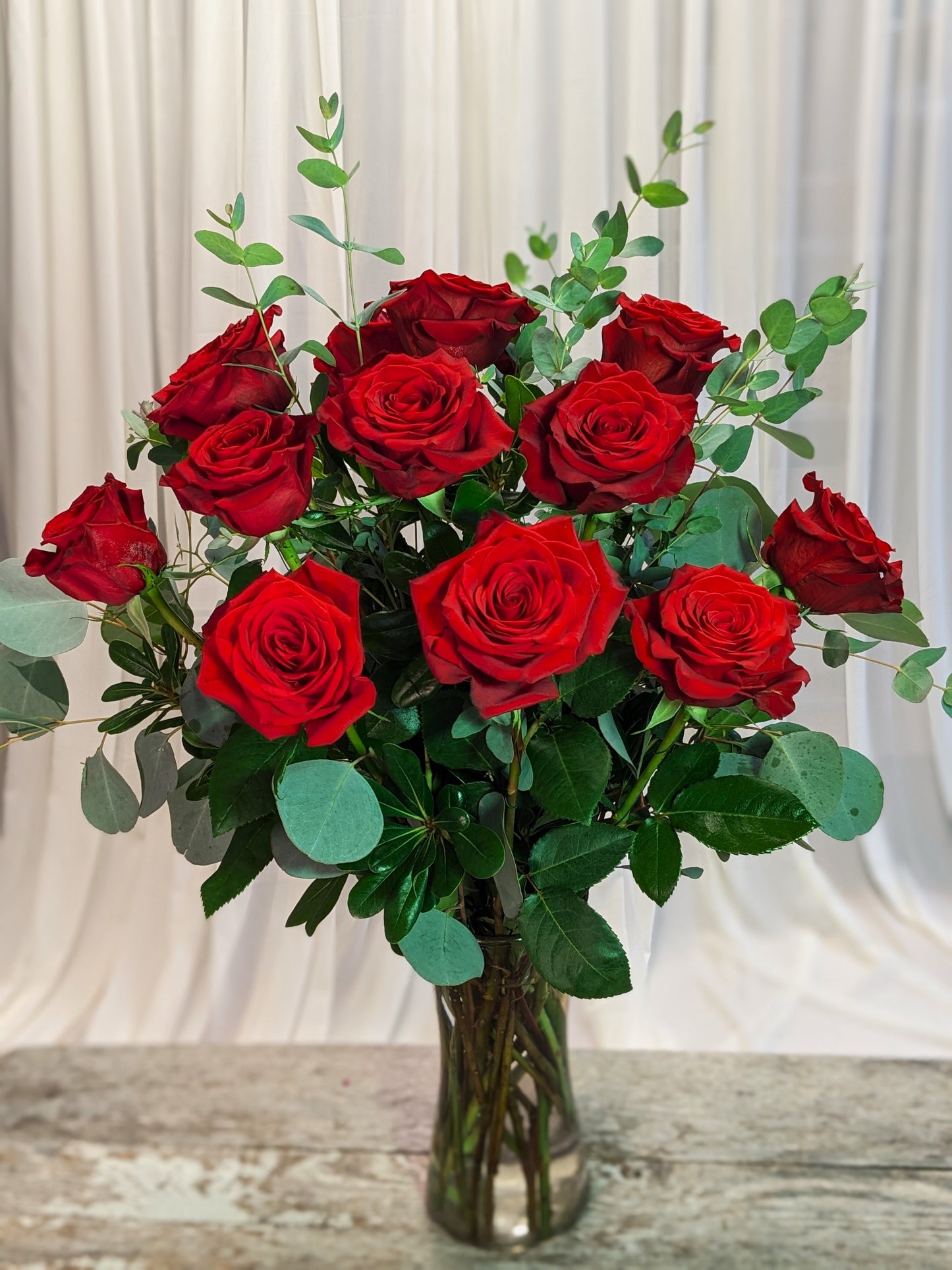Classic Dozen Red Roses